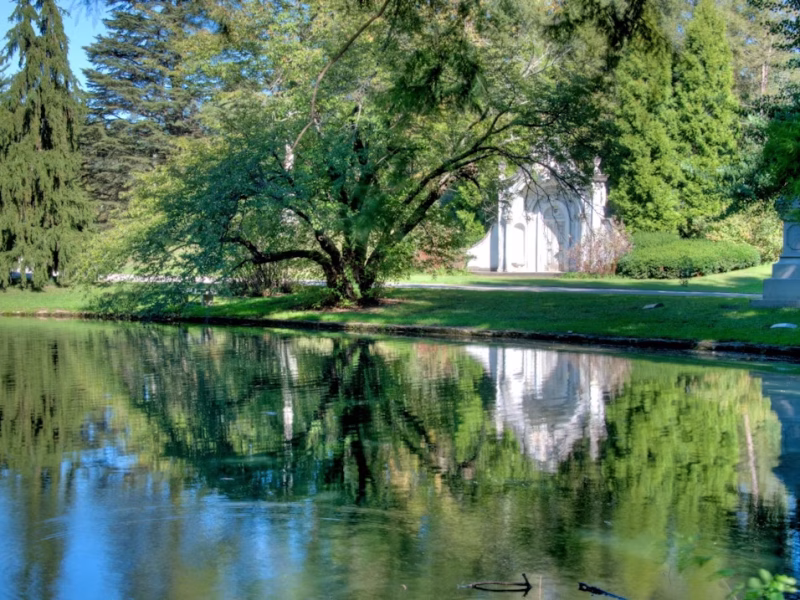 10 places you’ve driven past 100 times and should finally visit